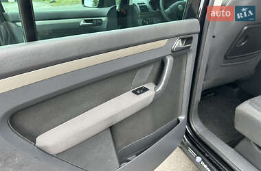 Минивэн Volkswagen Touran 2008 в 
