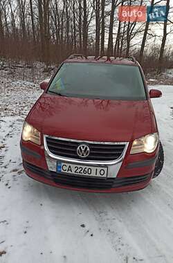 Минивэн Volkswagen Touran 2007 в Смеле