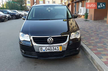 Минивэн Volkswagen Touran 2007 в 