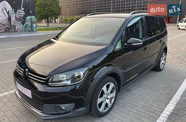 Мінівен Volkswagen Touran 2011 в Луцьку
