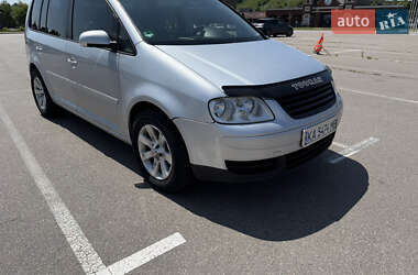 Минивэн Volkswagen Touran 2004 в 