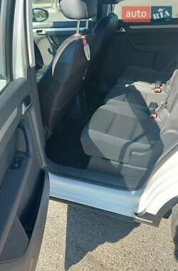 Минивэн Volkswagen Touran 2014 в 