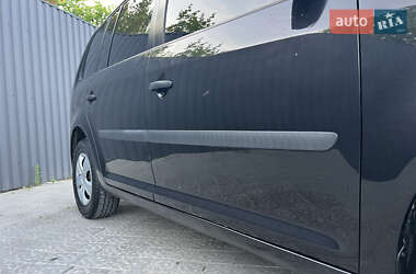 Минивэн Volkswagen Touran 2005 в 
