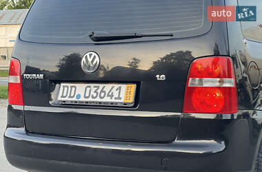 Минивэн Volkswagen Touran 2005 в 