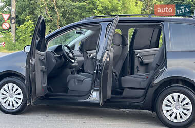 Минивэн Volkswagen Touran 2005 в 