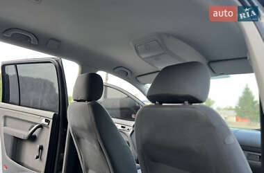 Минивэн Volkswagen Touran 2005 в 