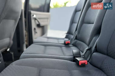 Минивэн Volkswagen Touran 2005 в 