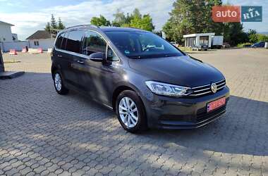 Мікровен Volkswagen Touran 2016 в Чернівцях