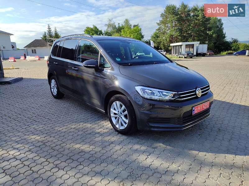 Volkswagen Touran 2016