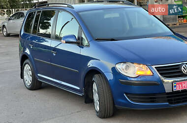 Мінівен Volkswagen Touran 2008 в Лубнах
