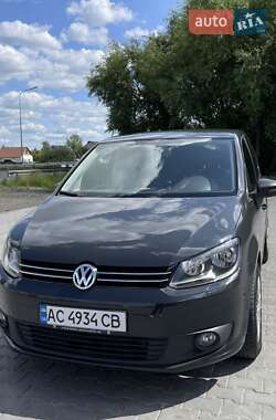 Минивэн Volkswagen Touran 2014 в Луцке