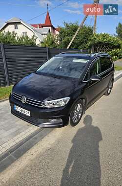 Мікровен Volkswagen Touran 2017 в Івано-Франківську
