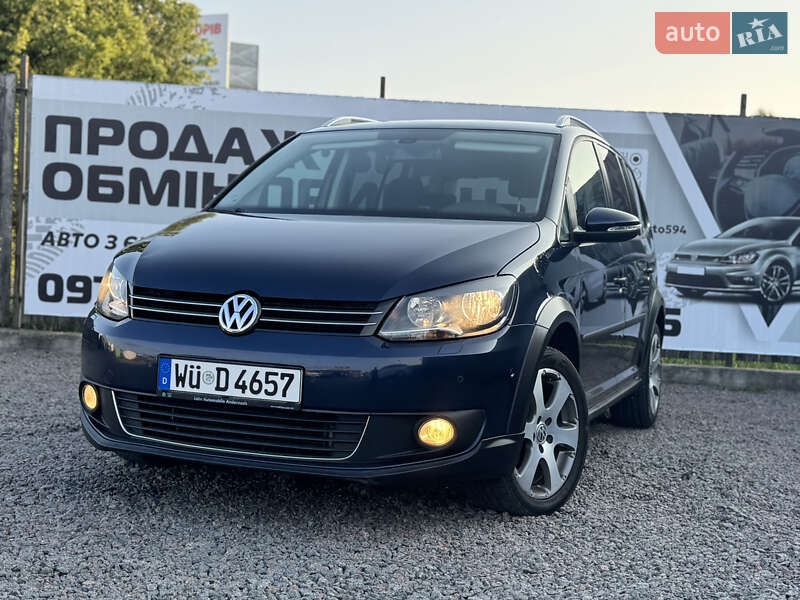 Минивэн Volkswagen Touran 2011 в Сарнах