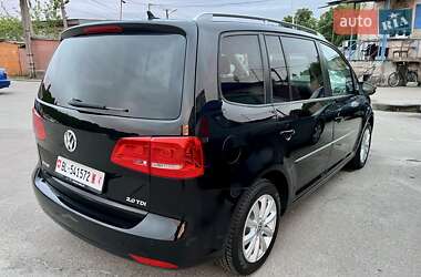 Минивэн Volkswagen Touran 2012 в 