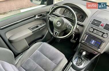 Минивэн Volkswagen Touran 2012 в 
