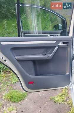 Минивэн Volkswagen Touran 2014 в 