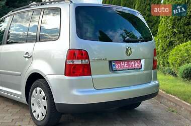 Минивэн Volkswagen Touran 2006 в 