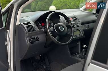 Минивэн Volkswagen Touran 2006 в 