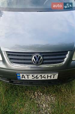 Мінівен Volkswagen Touran 2003 в Долині