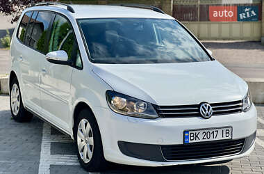 Минивэн Volkswagen Touran 2014 в Ровно