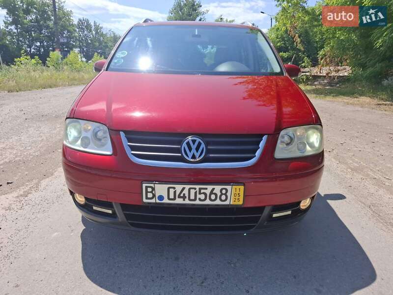 Мінівен Volkswagen Touran 2006 в Івано-Франківську