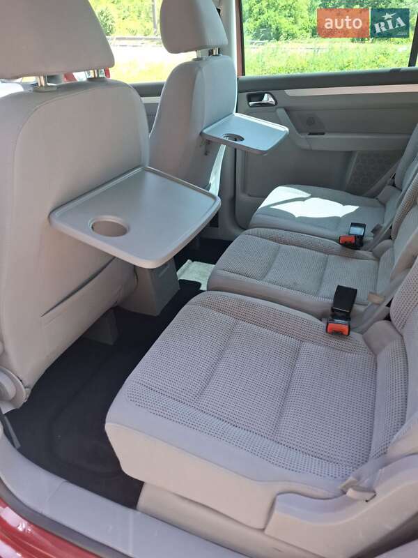 Мінівен Volkswagen Touran 2006 в Івано-Франківську