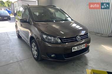 Минивэн Volkswagen Touran 2012 в Хусте