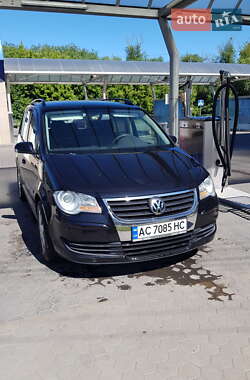 Минивэн Volkswagen Touran 2008 в Луцке
