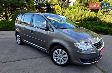 Минивэн Volkswagen Touran 2009 в Полтаве