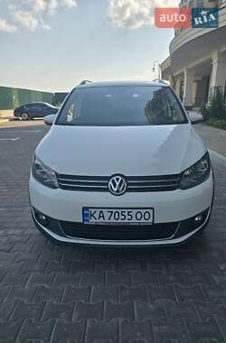 Минивэн Volkswagen Touran 2010 в Киеве