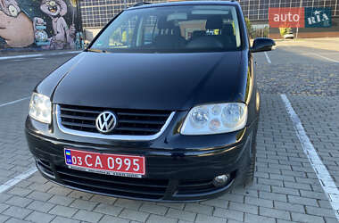 Мінівен Volkswagen Touran 2006 в Луцьку