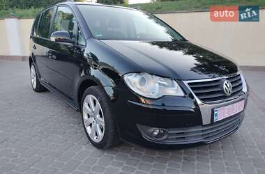 Минивэн Volkswagen Touran 2008 в Луцке