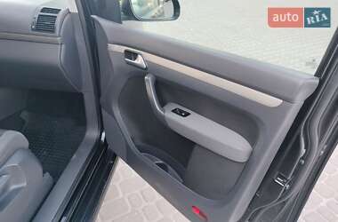 Минивэн Volkswagen Touran 2008 в 