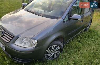 Минивэн Volkswagen Touran 2003 в Косове