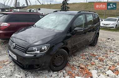 Минивэн Volkswagen Touran 2015 в Киеве
