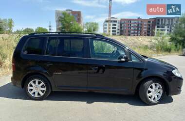 Минивэн Volkswagen Touran 2008 в 