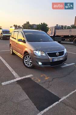 Минивэн Volkswagen Touran 2009 в 