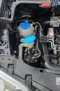 Мінівен Volkswagen Touran 2006 в 