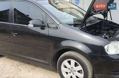 Мінівен Volkswagen Touran 2006 в 