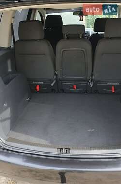 Мінівен Volkswagen Touran 2006 в 