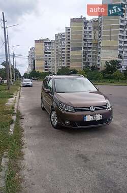 Минивэн Volkswagen Touran 2011 в Киеве