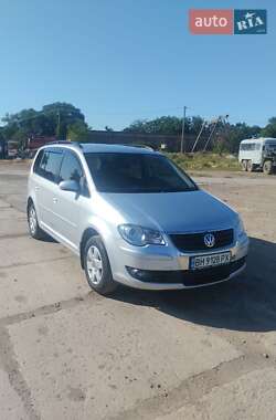 Мінівен Volkswagen Touran 2008 в Одесі