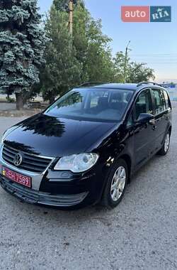Минивэн Volkswagen Touran 2009 в Вознесенске