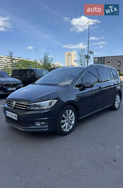 Микровэн Volkswagen Touran 2016 в Киеве