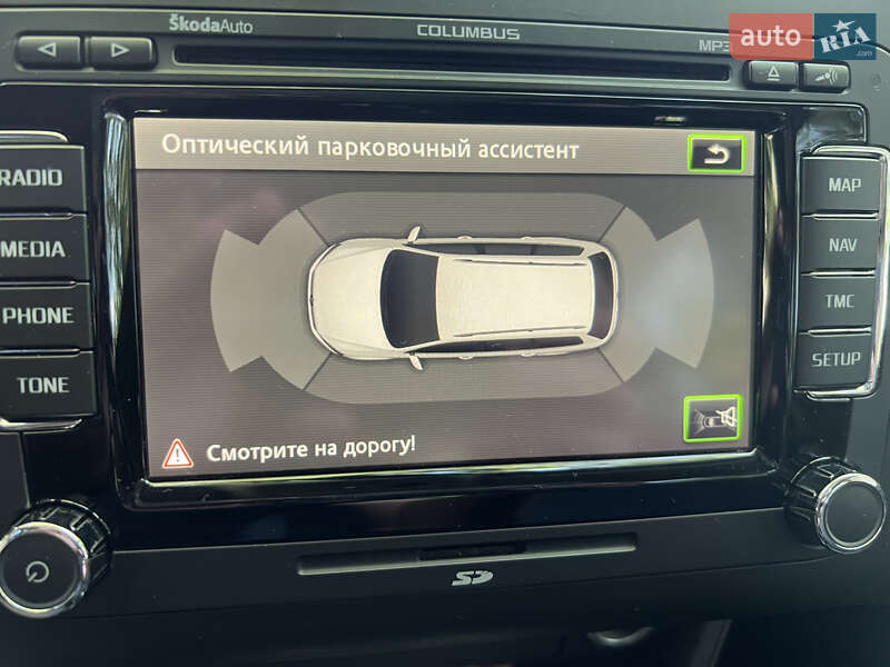 Минивэн Volkswagen Touran 2011 в Киеве