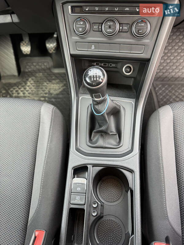 Микровэн Volkswagen Touran 2018 в Самборе фото 14 Микровэн Volkswagen Touran 2018 в Самборе