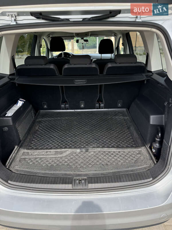 Микровэн Volkswagen Touran 2018 в Самборе фото 21 Микровэн Volkswagen Touran 2018 в Самборе