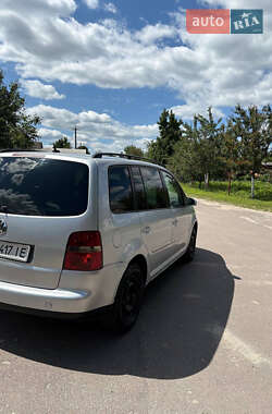 Минивэн Volkswagen Touran 2003 в 
