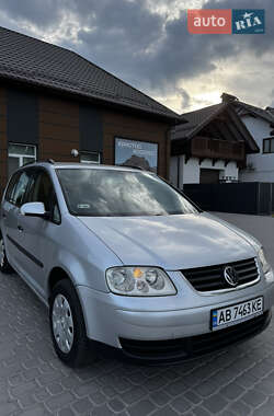 Мінівен Volkswagen Touran 2004 в Вінниці