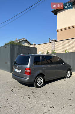 Мінівен Volkswagen Touran 2004 в 